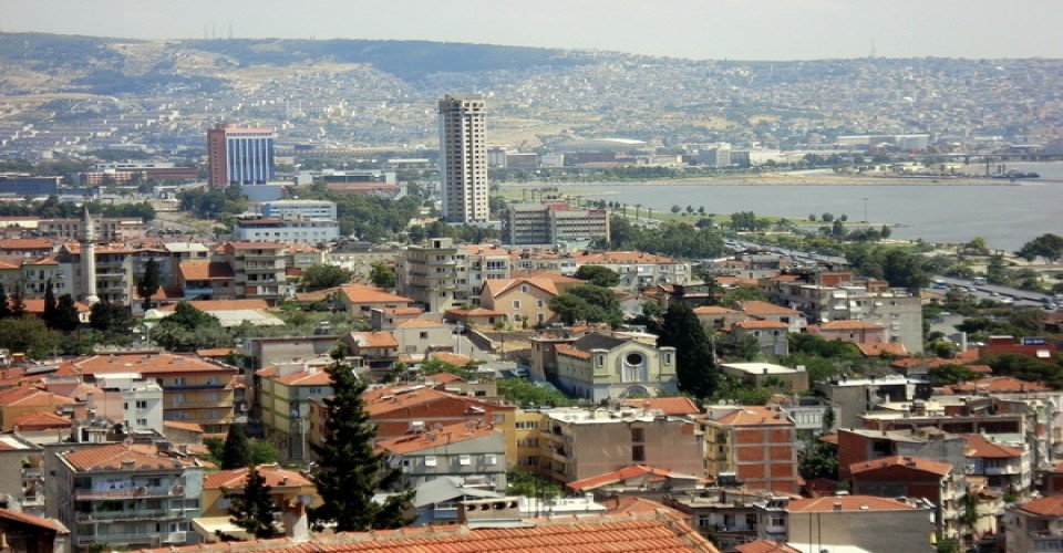 İzmir Bayraklı RS Servis ProSer Otomobil Hasar Yönetimi