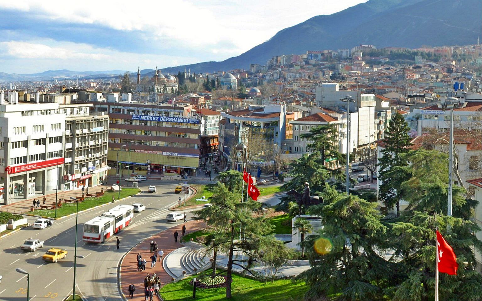 Bursa Mustafakemalpaşa ‎İlçesi RS Servis ProSer Otomobil Hasar Yönetimi